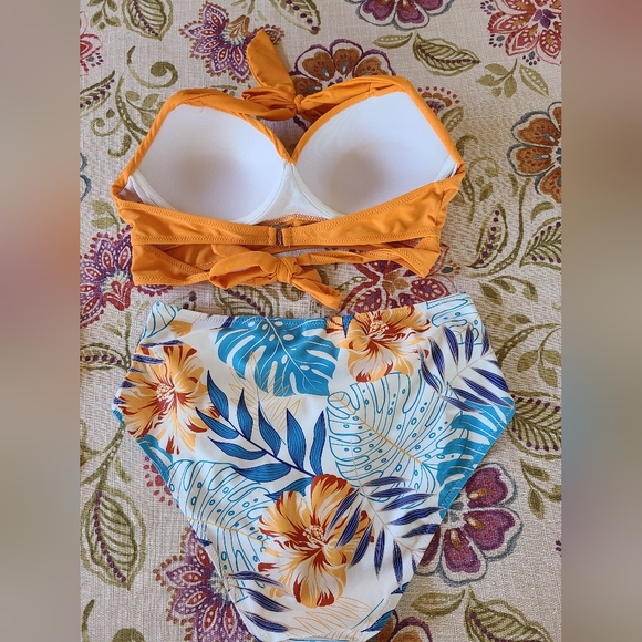 ❗️LOW START❗️**Bathing Suit Bundle*** - Picture 3 of 9